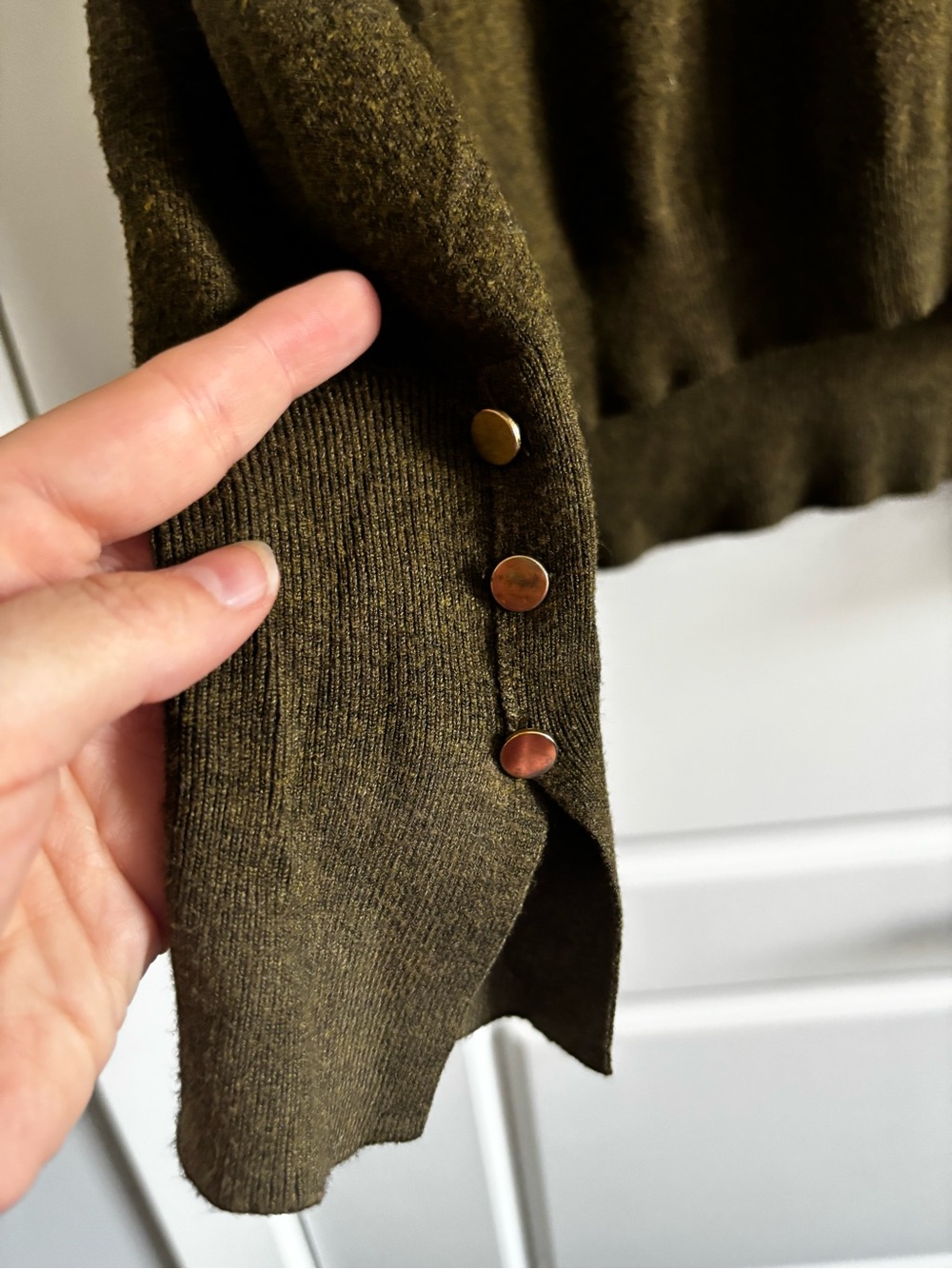 Zara Classic Button Cuff Knit Lightweight Sweater Army Green size M - Picture 4 of 5